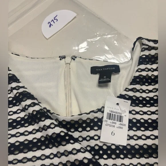 Ann Taylor Eyelet Striped Short Sleeve Knit Lined Fit Flare Dress Size 6 New - Picture 6 of 7